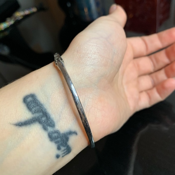 Silver metal round bracelet with diamonds💎 - Picture 11 of 11